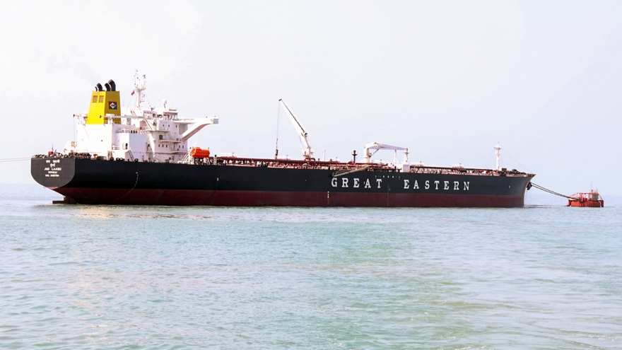 Ấn Độ lần đầu mua dầu của Iran sau 7 năm